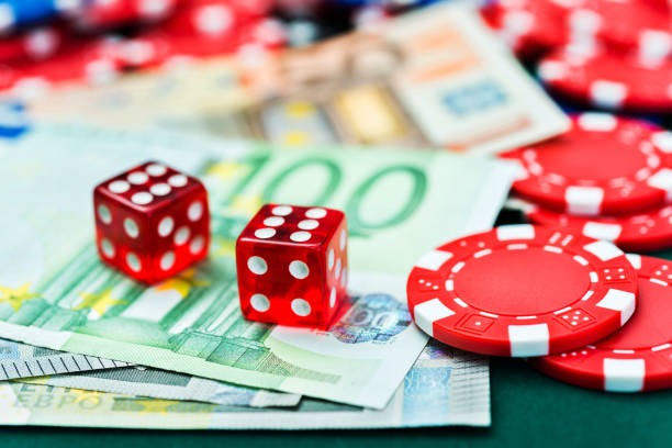 Live Super Sic Bo dealer rolling dice on jaksel togel mobile screen